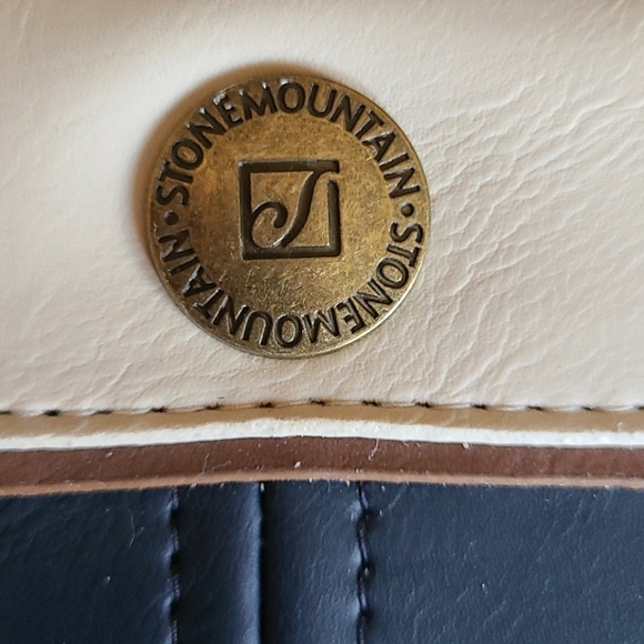 Stone Mountain Wallet - Picture 11 of 12